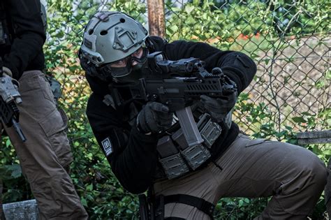 Legal issues in airsoft .